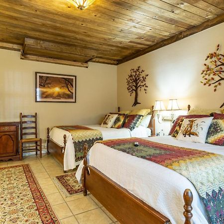 Hemlock Inn ブローイング・ロック エクステリア 写真