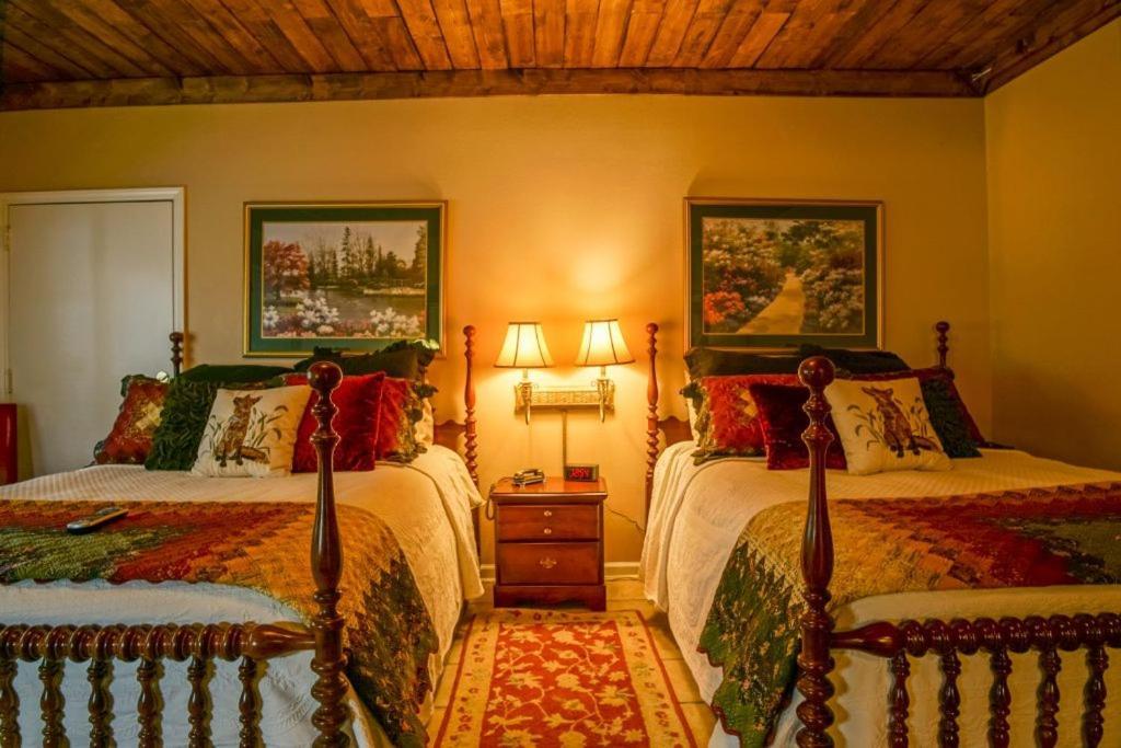 Hemlock Inn ブローイング・ロック エクステリア 写真