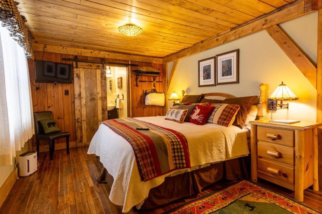 Hemlock Inn ブローイング・ロック エクステリア 写真