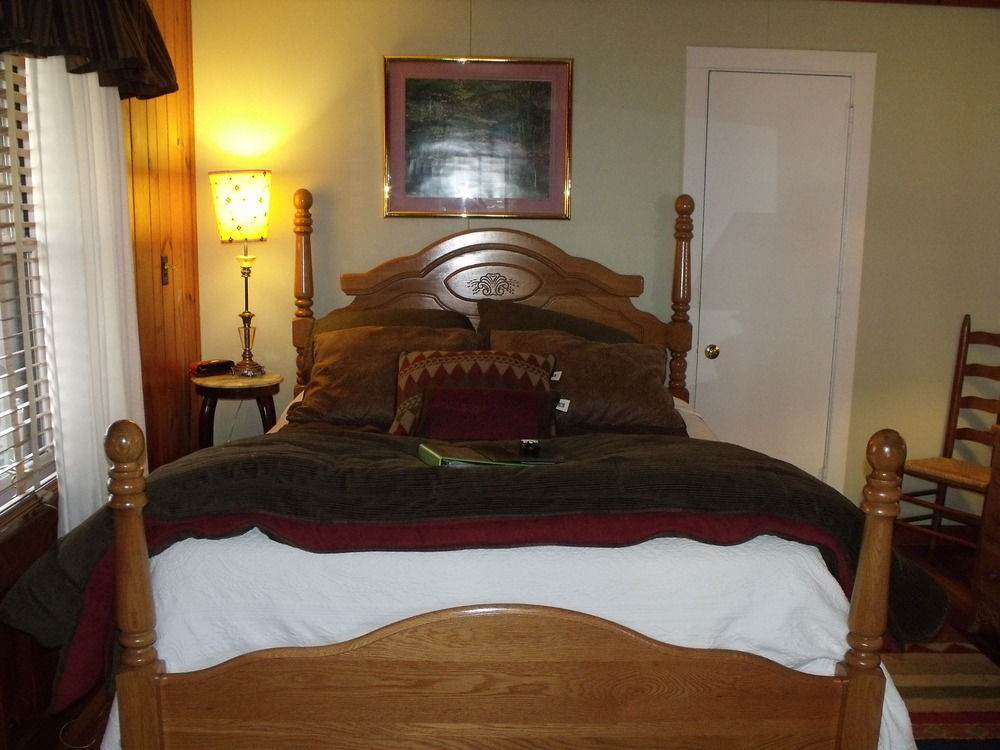 Hemlock Inn ブローイング・ロック エクステリア 写真