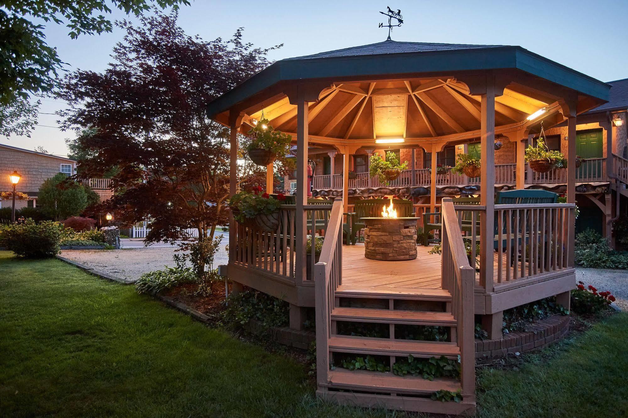 Hemlock Inn ブローイング・ロック エクステリア 写真